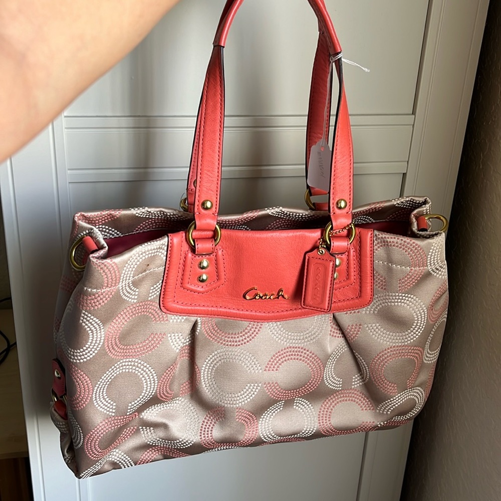 Coach satchel/Tote bad F20049